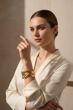 Anissa Wavy Gold Bracelet