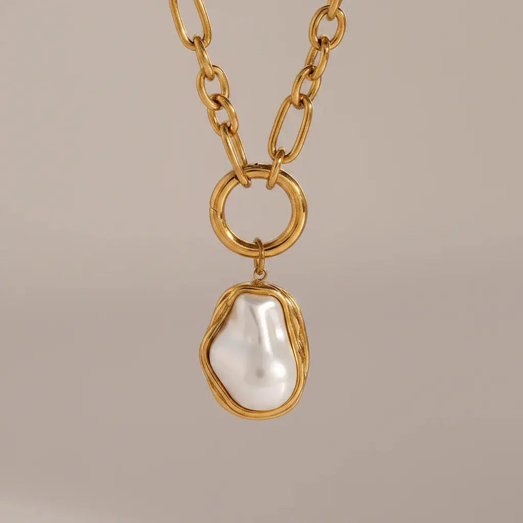 Shelby Baroque Pearl Pendant Necklace